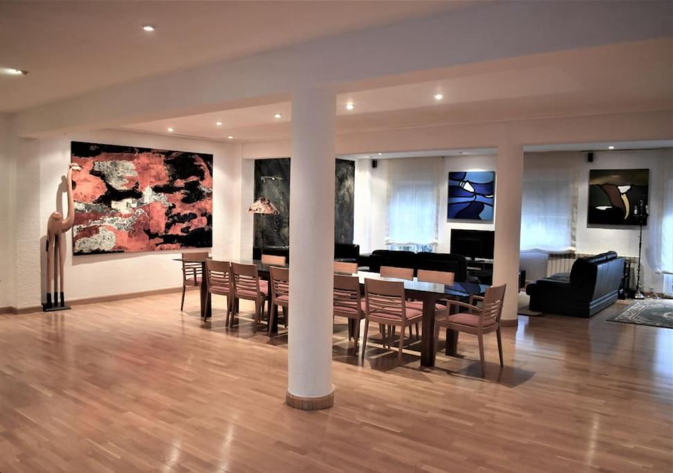 Casa Con Terrazas Apartment Zaragoza Ngoại thất bức ảnh